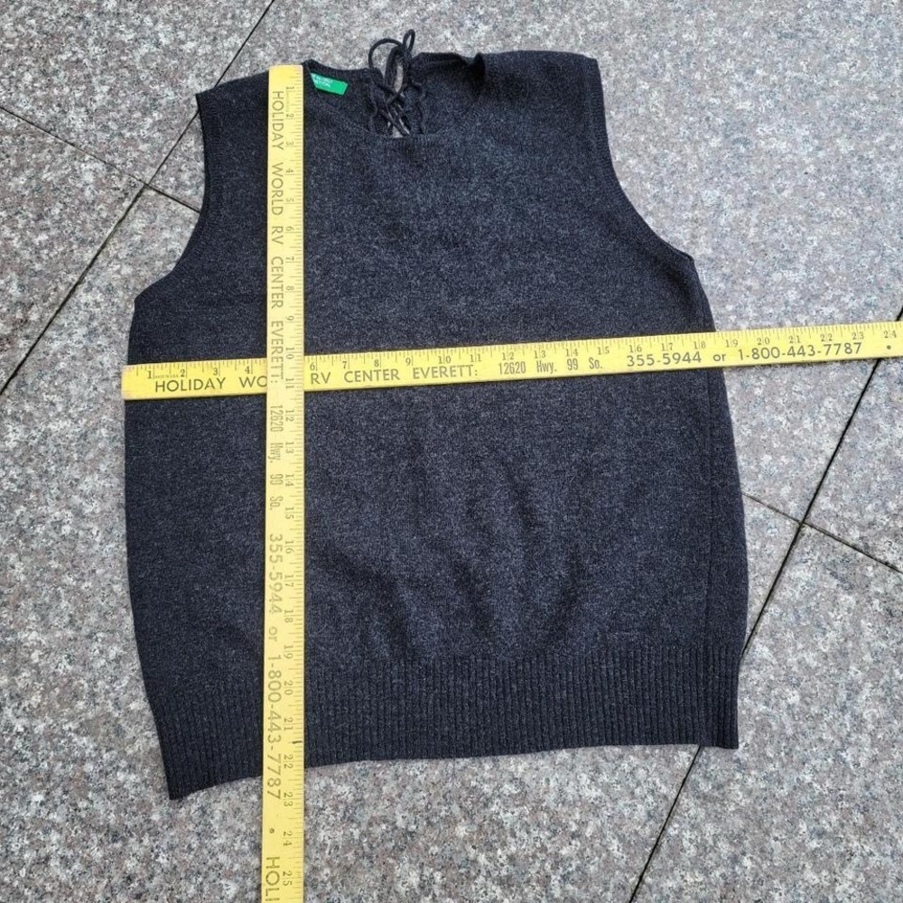 Vintage United Colors Of Benetton vest - Picture 7 of 7